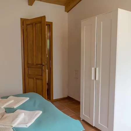 Hajnalka Apartman *