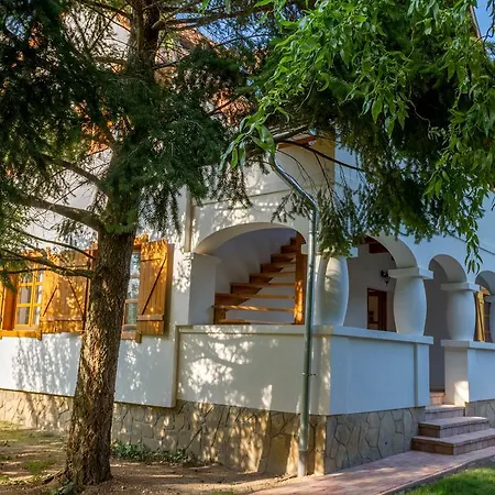 Апартаменты Hajnalka *