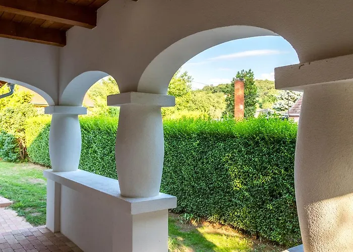 Hajnalka Appartement *