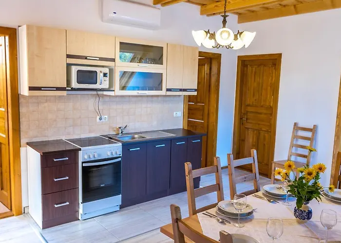 Hajnalka Apartament *
